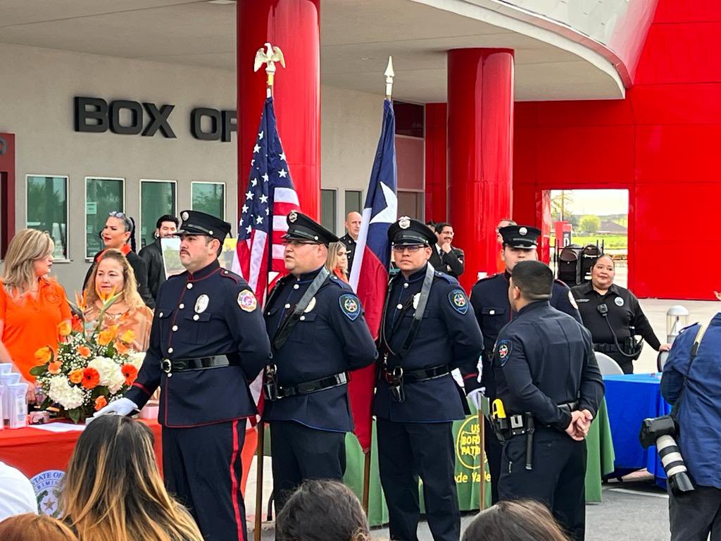 altontxpd's tweet photo. This morning our agency had the pleasure of attending the 8th Annual Young Hearts Matter Teen Dating Violence Prevention &amp; Awareness Event.

We are committed to raising awareness on this prevalent issue and providing education and resources to our youth.

#Altonstrong https://t.co/1nJoRuYRhg
