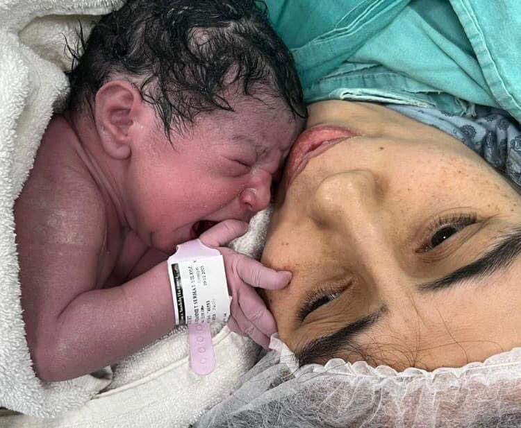 AlanyaFilozofu's tweet photo. Mucize bebek Alanya’da dünyaya geldi. Depremzede anne Alanya’da getirildiği otelde doğum yaptı. Bebeğin adını Mucize koydular 💕 https://t.co/ZWJVyIpWpN