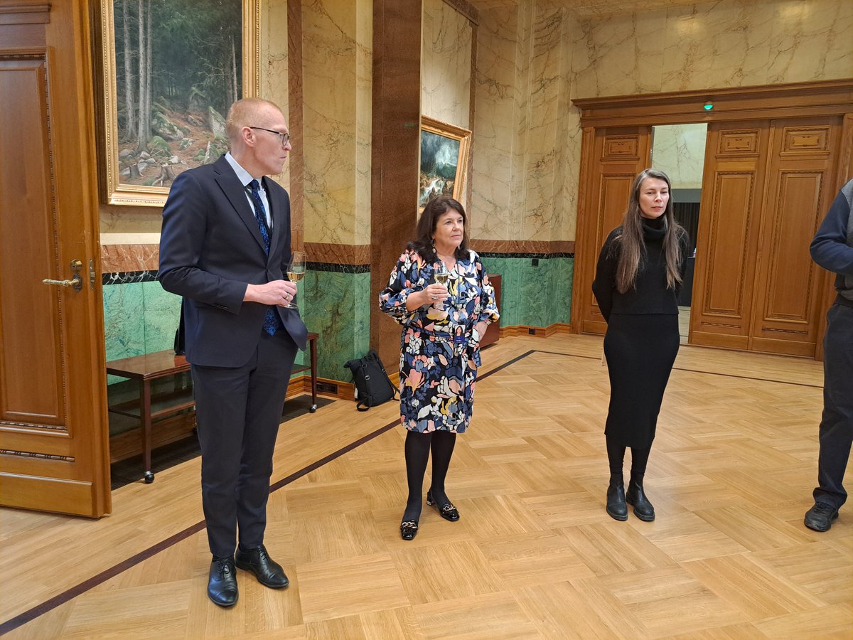 Tänään pääsimme tutustumaan Nordean Taidesäätiön taidekokoelmaan ja Nordean pankkimuseoon. Kiitos <a href="/Nordea_FI/">Nordea Suomi</a> upeasta kokemuksesta! #rotaryfinland #fhrc #