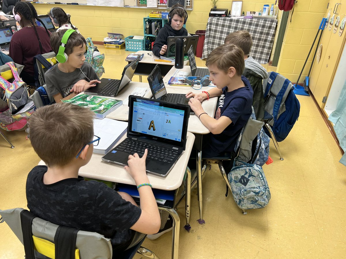 regibbs_mcs's tweet image. Some awesome coders in 3rd at @HeritageRams @scratch @madisonschools @edtech_mcs #mcslearn