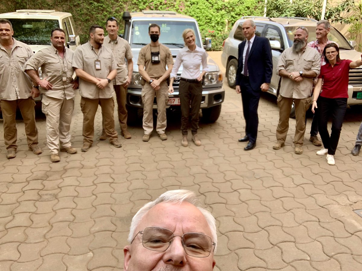 pmwBxl's tweet photo. Training 🇲🇱 police for border management, deescalation, human rights etc. - impressed by 🇪🇺@EucapMali ‘s work! Grateful to dynamic &amp; motivated team for presentations &amp; advice https://t.co/dFS6AuZXWm