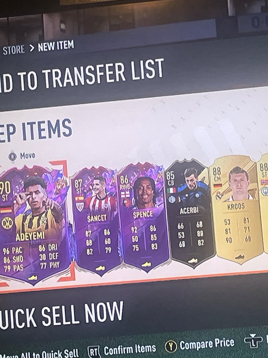 phil_luna's tweet photo. @DannyAaronsFUT I got adeyemi from 84 20😂 https://t.co/y2v4aIep9v