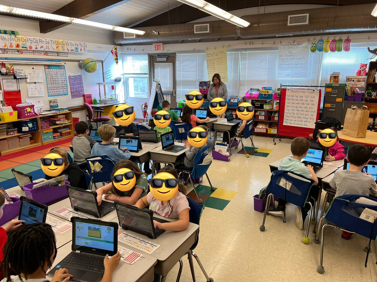 coachpongratz's tweet photo. Super pumped to work with the 2s at @CascadeElem today! Ss “imagined a world” in @ScratchJr and coded #sprites ! Super creative 🤯 at work! @SuzanneWinders @AnnKAnders @HurleBen https://t.co/w7klHatQ7Q