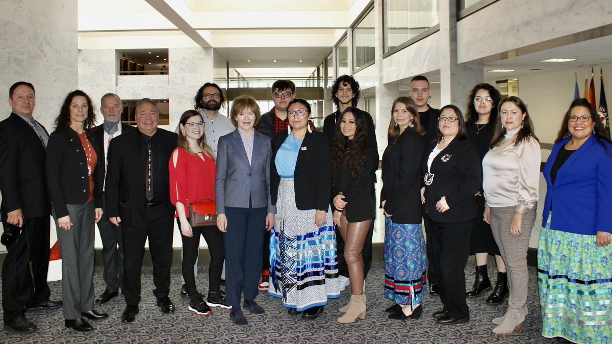 fdltccthunder's tweet photo. Students and presidents from FDLTCC, White Earth Tribal & Community College, Red Lake Nation College, & @LLTribalCollege had the wonderful opportunity to visit with Senator Tina Smith today! Thank you @SenTinaSmith for your time and support of TCUs like #FDLTCC. @aihec #aihec2023 https://t.co/M0qJbbgNkX