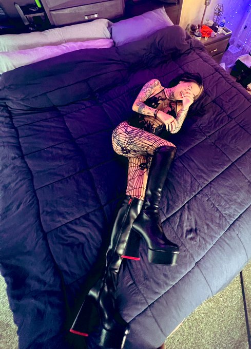 ken rlly takes great photos of me https://t.co/vJr23U7ZhT