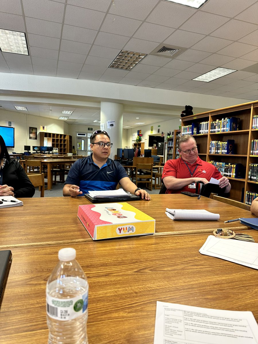 NellieUgarte's tweet photo. Post-round conversations with @FabensISD middle school core teachers and campus and district leaders about teacher craft and student success. It was a great morning. #WeR19 #FISD #ReflectivePractitioners https://t.co/YgLMWLCE9R