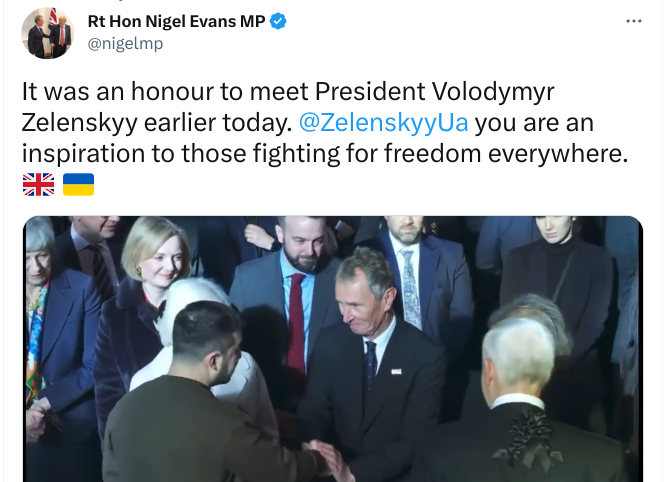 ToPendle's tweet photo. @snb19692 @PrivateEyeNews @mrjamesob @Conservatives Lest we forget, @nigelmp appeared on Russia Today even after Putin annexed Crimea. And he got paid £1500 for it. He is no friend of Zelensky. https://t.co/YRI4ElpQNH
