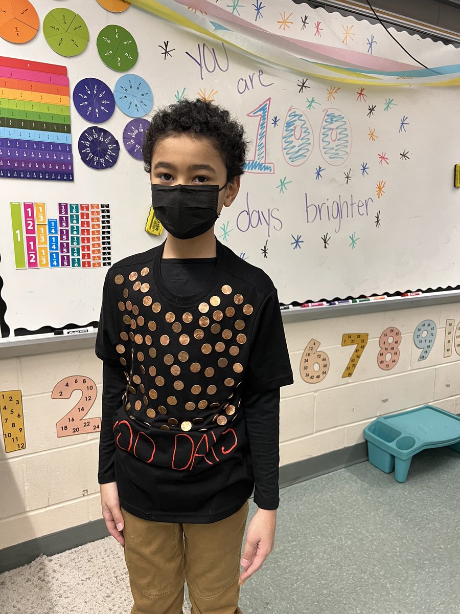 MissCallano's tweet photo. 100th day of school was a success!!!🎉❤️ We are more than halfway through the year and we showed off our 100 day outfits along with fun activities that include the number 100!!! https://t.co/sC8pggu12v