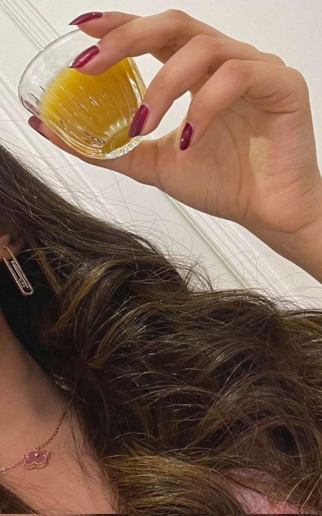 عندك شخص يهمه وجودك؟. 
-لا.#تومبوي #ليز