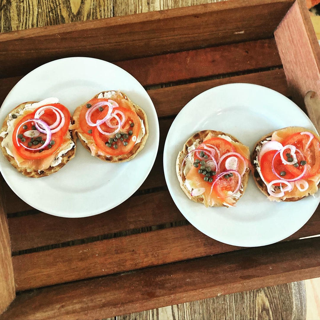KillerBread's tweet image. Bagels and bae goals. Nice work, BreadHeads! 🥯 🥰 #BagelandLoxDay #BreadHeads

📸 : holistic_heather, brookeriscicafit, life.gourmande, and mousetable