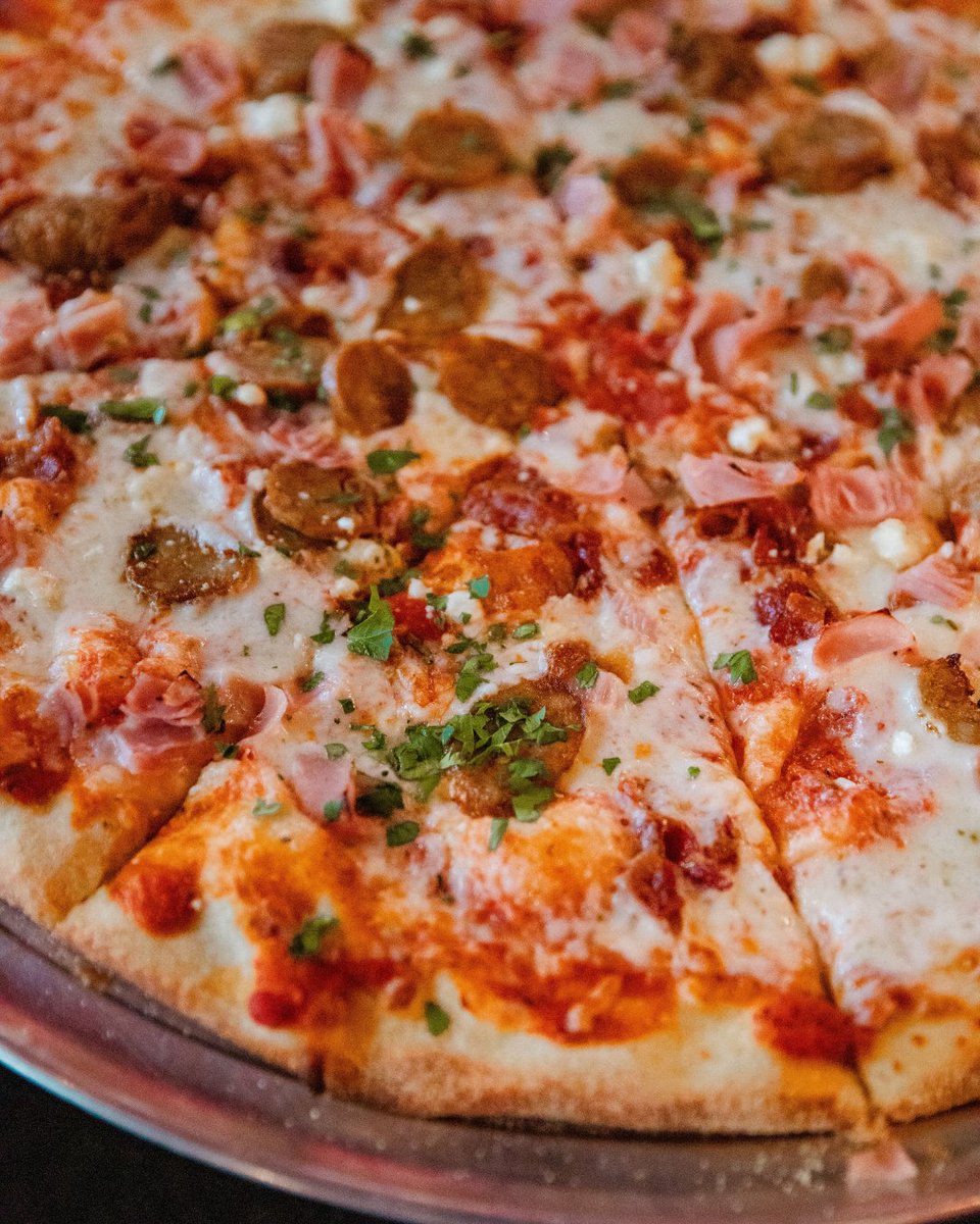 Pizza deserving of #NationalPizzaDay! 😍 SaZa's offers:
🍕 40 topping options
🍕 Traditional pizzas
🍕 Specialty pizzas

Come and share a few slices tonight!
📍Town Madison

#TownMadison #MadisonAlabama #MadisonAL #Huntsville #HSV #huntsvillefoodies #allthingsmadison