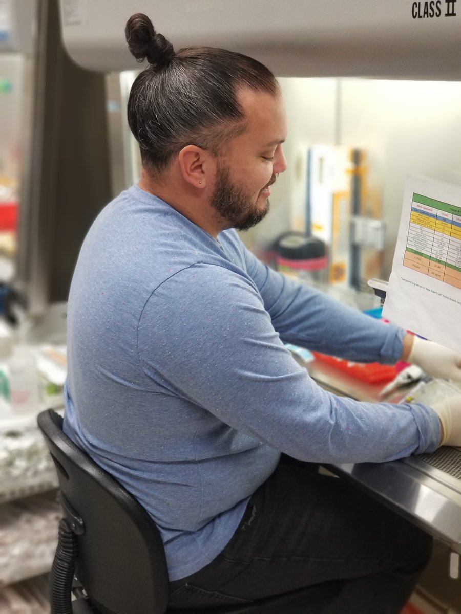 ChapkinLab's tweet photo. Dr. Alfredo Erazo-Oliveras enjoying a day of research in the @ChapkinLab @aglifesciences @txresearch https://t.co/23GxCdRXM3