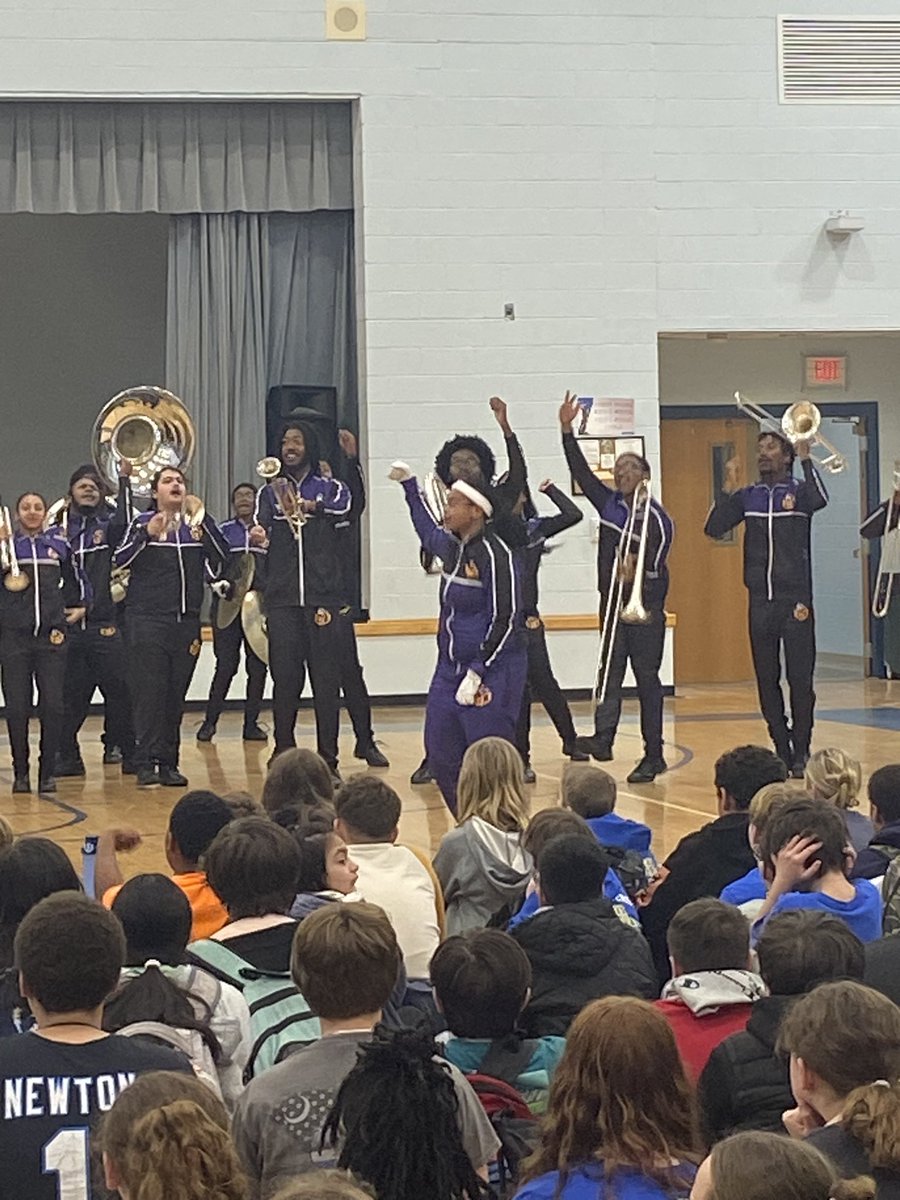 Leslie M. Stover Middle School tweet media