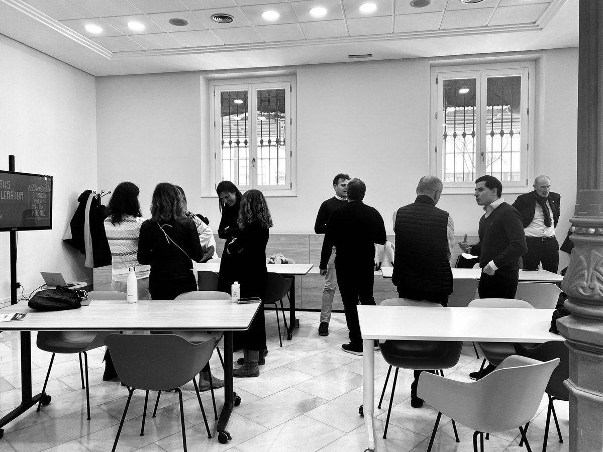 FundacionZCC's tweet photo. Hoy hemos estado en @iLABMadrid participando en la sesión de cocreación que han organizado @ClimateKICspain y @La_UPM en el marco del programa de #emprendimiento #CleancitiesClimAccelerator y que ha contado además con la intervención de Elena Pita de @FBiodiversidad.
#Seguimos https://t.co/YuU2fgRZZn