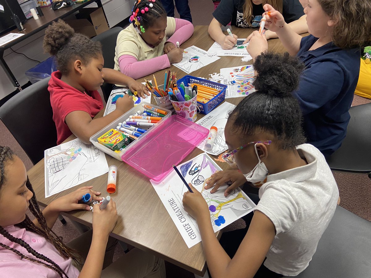 Love ending my Thursday’s with this group 💗 <a href="/vcreczek/">Gina Reczek</a>