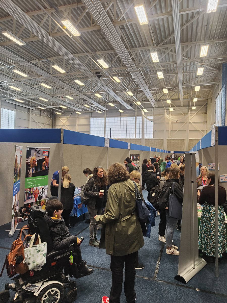 apprenticelead's tweet photo. That's a WRAAP! 😉
A vibrant Apprenticeship Expo, the @ExeApprentices team creating an exceptional event!
A massive thank you to all our employers &amp; staff that brought the energy to an extremely successful event! #NAW2023
#execollproud https://t.co/gObAoCMCY9