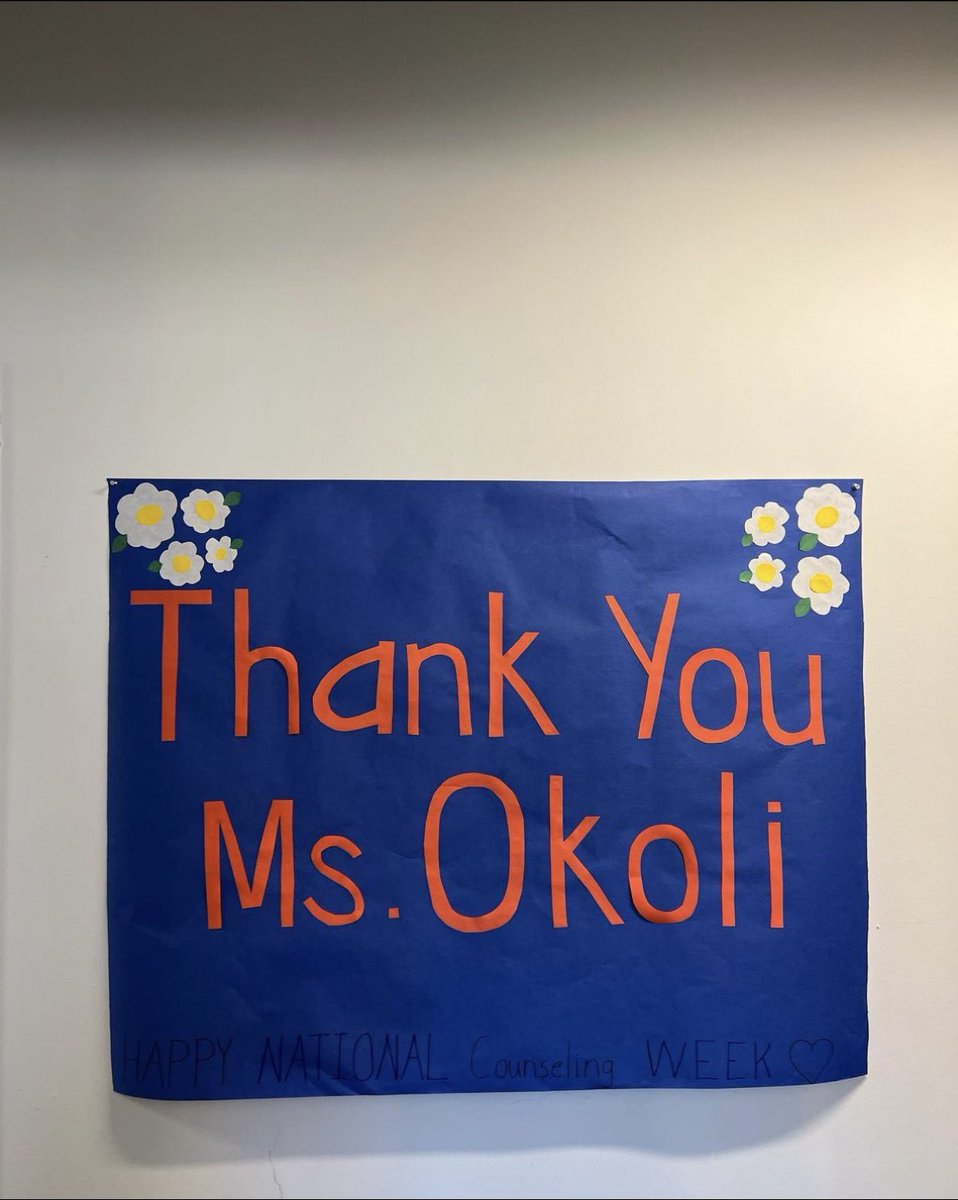 Happy #NationalSchoolCounselingWeek to the amazing @EastwoodBoxers counselor Ms. Okoli. Our staff and students are so incredibly lucky to have her on our team!  @GPonceHS @BerzaydaOchoa @MsDixie_EAHS