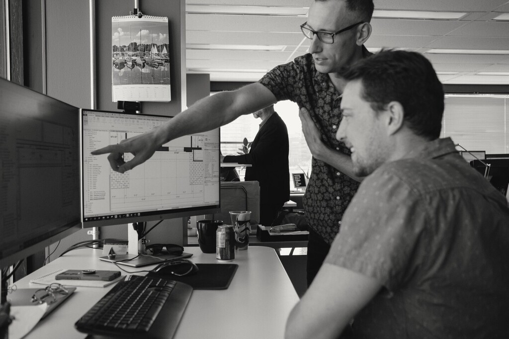 We can't be sure what David and Kris were really talking about when they were recently photographed in our studio. This seems a good caption, though:⁠
⁠
David leans forward, admiring the work on Kris's computer screen, and says, 'Wow, this is incredi… instagr.am/p/CodEvG9uKP1/