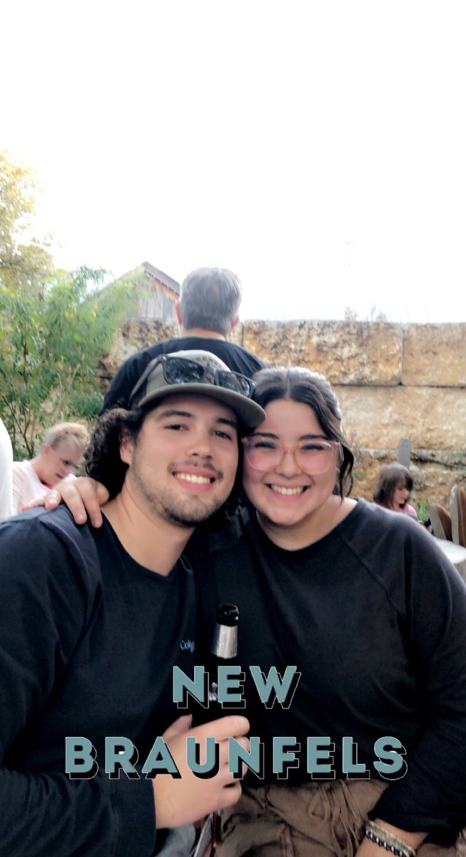 joshrom200012's tweet photo. Happy 21st Birthday to this Amazing Girl❤️🥂 https://t.co/JoE0vCr3md