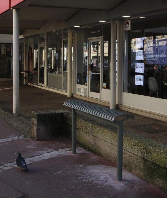 Afin de permettre des pauses régulières dans <a href="/ville_sevres/">Ville de Sèvres</a>, 🔟 "assis-debout" ont été récemment installés par <a href="/GPSO_SeineOuest/">Grand Paris Seine Ouest (GPSO)</a> sur les trottoirs de la ville, depuis le quartier de la Cristallerie jusqu'à la limite de Sèvres avec Chaville, en passant par le centre-ville.