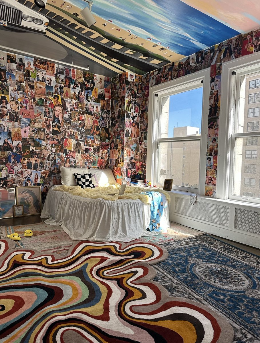 amberasalyy's tweet image. my dream room as a kid reimagined as an adult