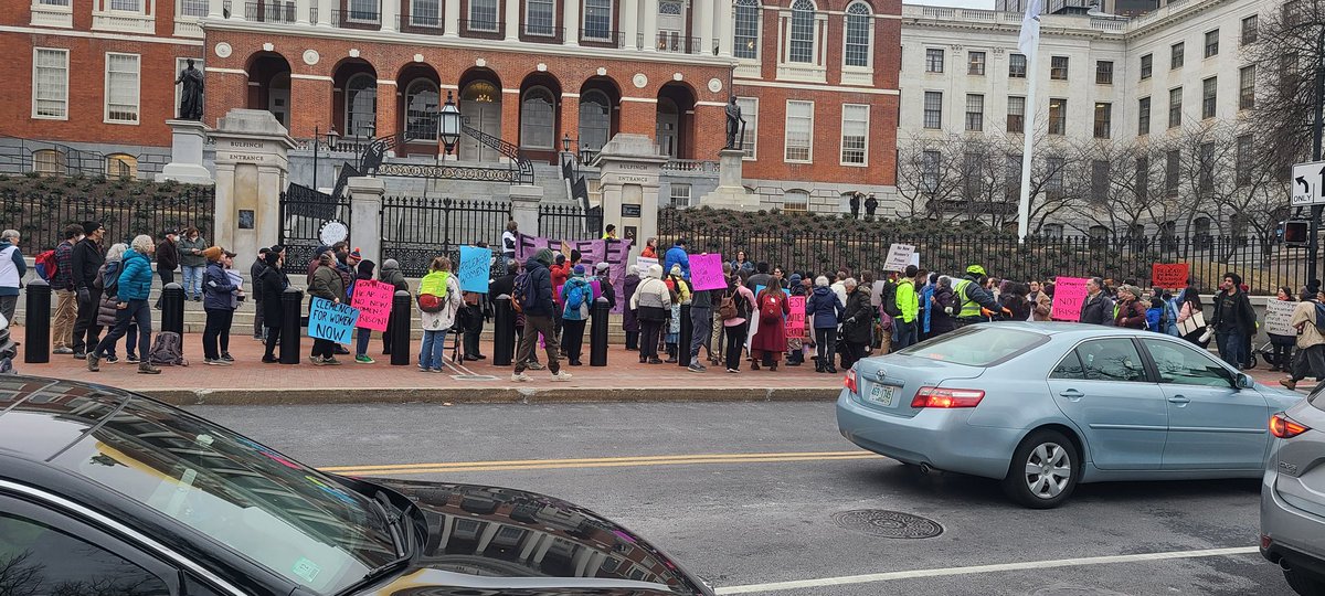 ProgressiveMass's tweet photo. At the #NoNewWomensPrison / Prison Moratorium rally #mapoli https://t.co/PHn3iqCf6u