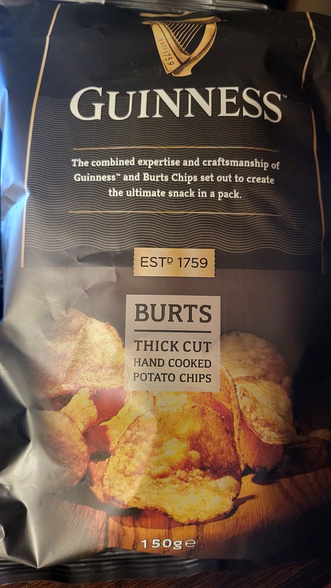 _BertAlert's tweet photo. Not touched a drop for a while .... but diving in deep here. #Burts #Guinness #Crisps https://t.co/KjCU837XGv