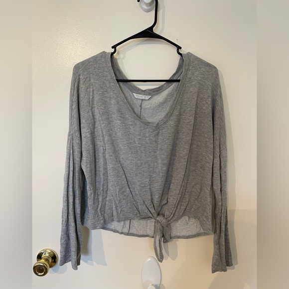 marareid's tweet photo. So good I had to share! Check out all the items I'm loving on @Poshmarkapp #poshmark #fashion #style #shopmycloset #hottopic #tresics #ayre: https://t.co/ksvG53ZGQM https://t.co/NUvyaKZoS1