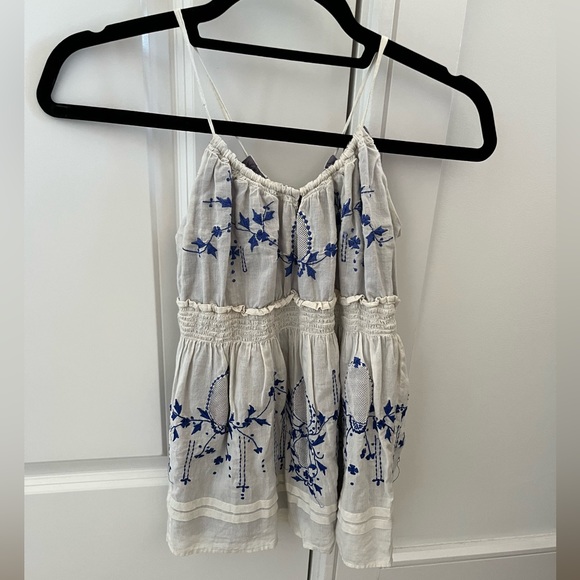 marareid's tweet photo. So good I had to share! Check out all the items I'm loving on @Poshmarkapp #poshmark #fashion #style #shopmycloset #hottopic #tresics #ayre: https://t.co/ksvG53ZGQM https://t.co/NUvyaKZoS1