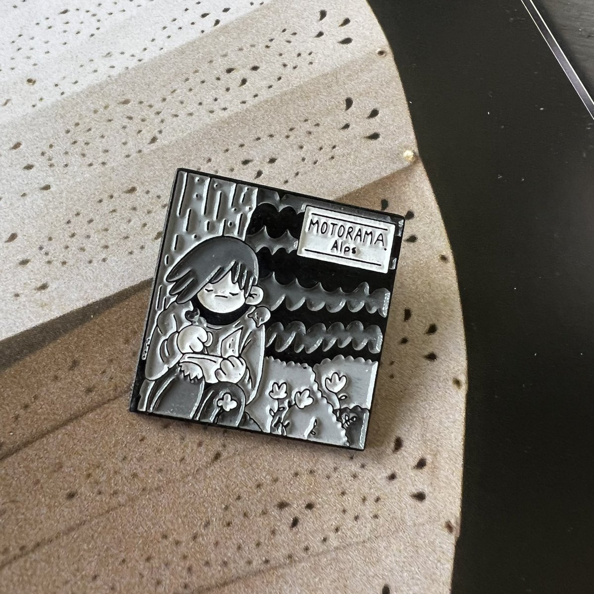 El #Postpunk puede acompañarte a todos lados. 🫶🏼

Nuestro bello homenaje a #Motorama esta cerca de acabarse, encuéntrenlo en el link de nuestra bio y puntos de venta. 🔥✨