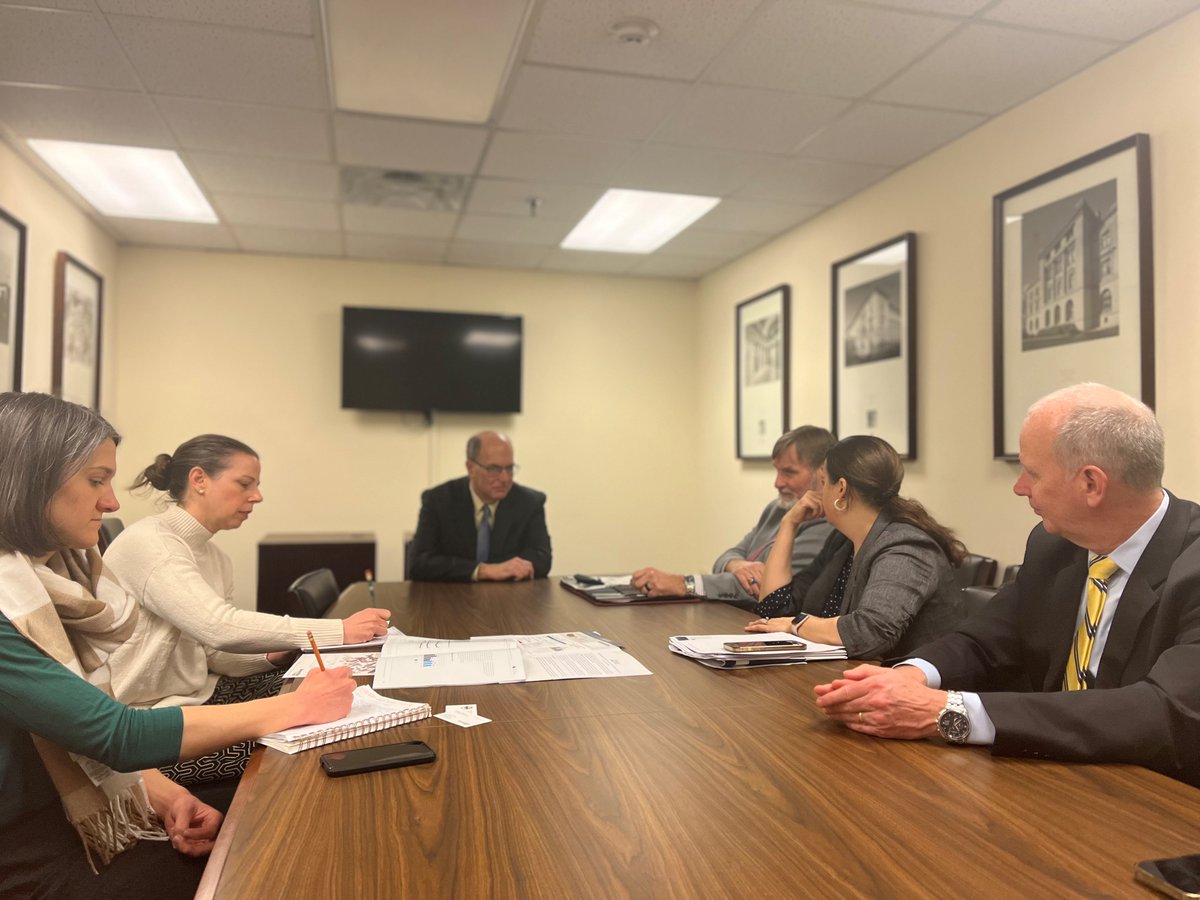Railway_Supply's tweet photo. This week, RSI made its way to Capitol Hill to talk rail supply priorities, culminating in a Rail Supply 101 congressional briefing, an overview of rail supply, our association and more. We look forward to continuing the conversation with the 118th Congress. #rail #railsuppy https://t.co/T3U4s5PtLF