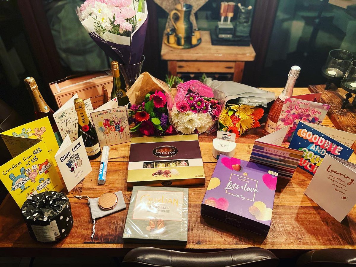 TeenRoberrts's tweet image. What a truly fantastic send off today from @LancsHospEndo @LancsHospitals 🥹🥹🥹its been an honour to lead #teamendo what a wonderful bunch of hard working and dedicated nurses i will so miss all of you so very much #proudmanager #teamendo #dreamteam 👏👏❤️😌