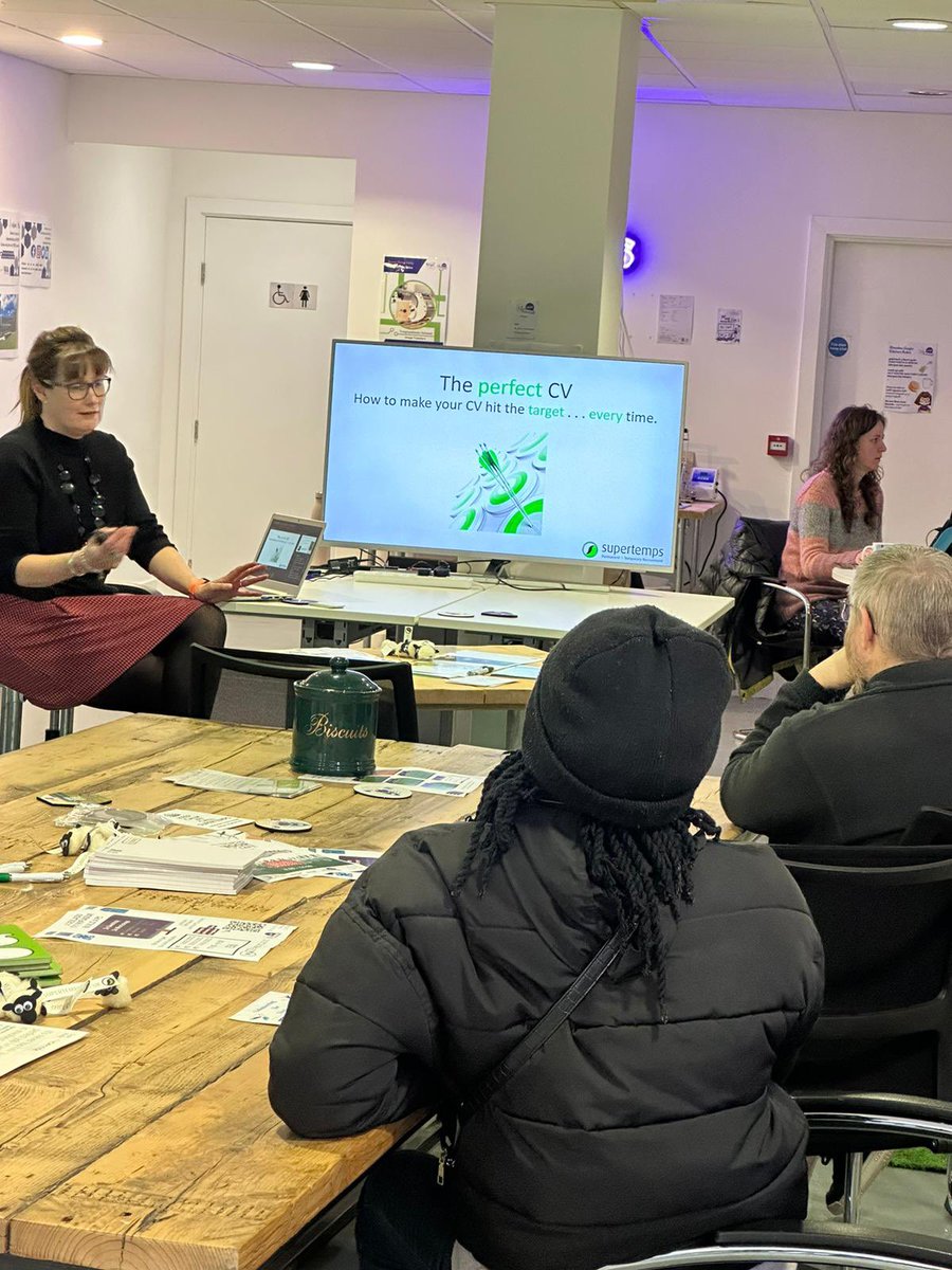 NWalesSocial's tweet photo. #NWalesHour 
#recruitmentopenday at @Supertempsltd 

If you missed this weeks #Supertemps Perfect CV seminar to jobseekers in #Bangor, their next Recruitment Open Day is on Thurs 16th Feb in Colwyn Bay. 

https://t.co/Y6x7jXQumI https://t.co/R2QabnDSKB