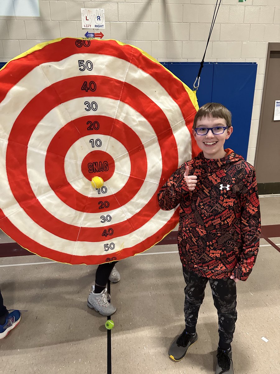 MRD4PE's tweet photo. Ezra’s lone hole in one today!!  BULLSEYE 🎯!!
⁦@MillardPS⁩ ⁦@EzraElementary⁩ #physed https://t.co/DsMlpc6hpy