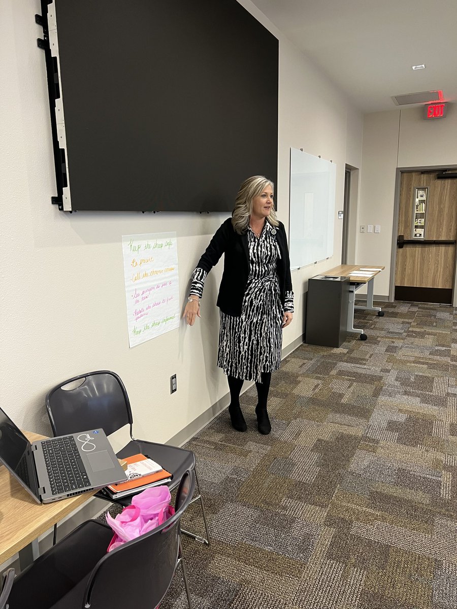 Amazing Principals Leading the Learning! #LeadWithLove <a href="/EMSISD/">EMS ISD</a>