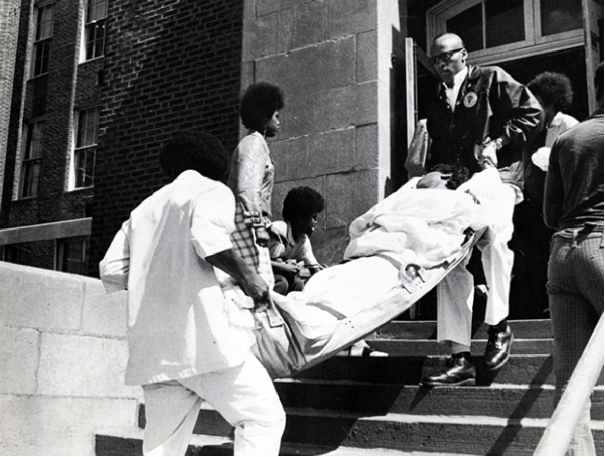 Peel_Paramedics's tweet photo. Did you know, Freedom House were the first and only trained Paramedics in the country? This became the gold standard for Paramedics today. Want to know more? Check out our IG for part 2 of Freedom House: The origin of Paramedicine in North America.#blackhistoryiseveryoneshistory https://t.co/ZWJihAJ4hp