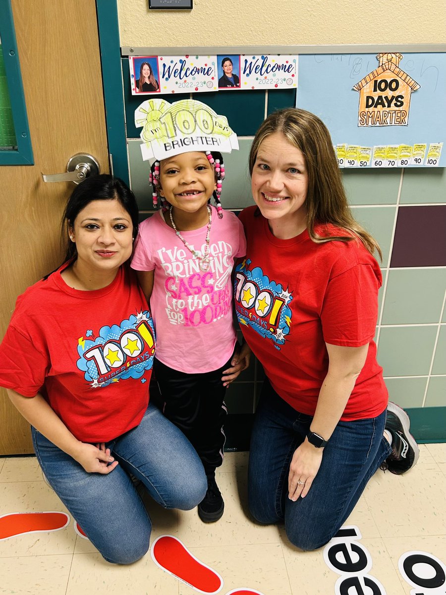 100 days smarter and our Golden Paw cub <a href="/BearCreekElem/">Bear Creek</a> #BESTatBCE #teambce <a href="/mamamartin75/">Caren Martin</a> <a href="/SourjohnM/">Miranda Sourjohn</a>