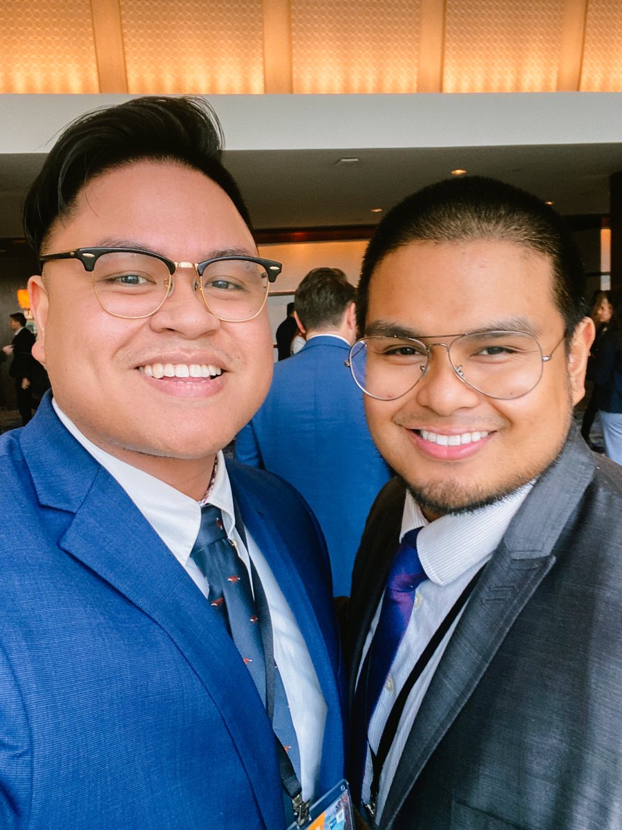 Finally met my long lost pinsan (cousin) at #ASC2023 so glad to finally meet you @RussyanMabeza 

exchanged immigrant stories, gave me advice for step, and talked about our research. Praying and rooting for you this season! 🇵🇭🙌🏽 #gensurg #MedTwitter #ASC23