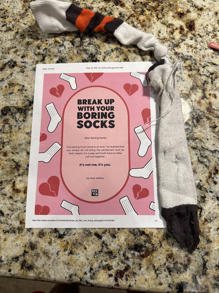 26point2milerun's tweet photo. @RockEmSocks #BreakUpWithBoringSocks
I think I might need a new pair of socks. What do you think? https://t.co/28ltWJDhqp