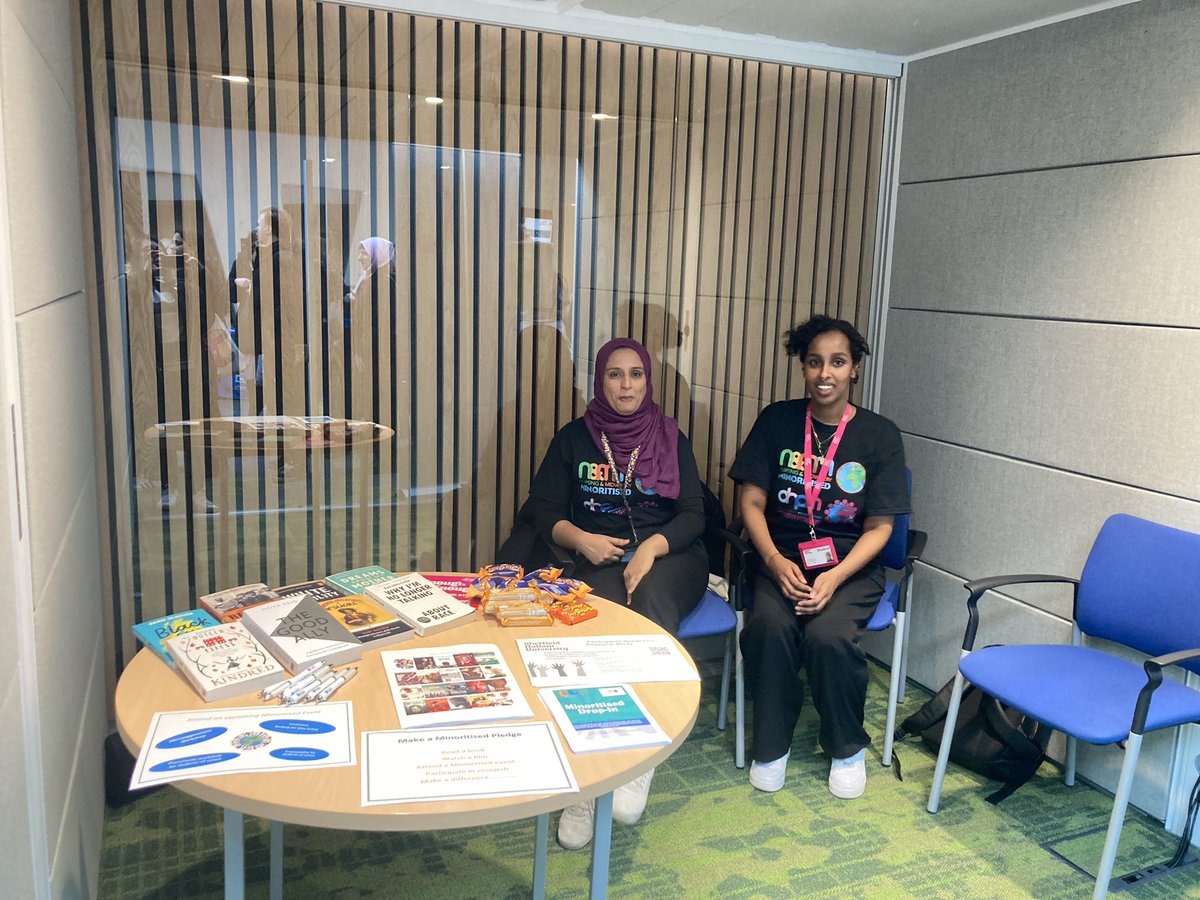 AHPMinoritised's tweet photo. @minoritised meeting students at the simulation fair @ShuAdultNursing @SHUChildNursing @SHUMentalHealth @SHUMidwifery @NaheedaR #wegotmerch https://t.co/WzfrsCFlQR