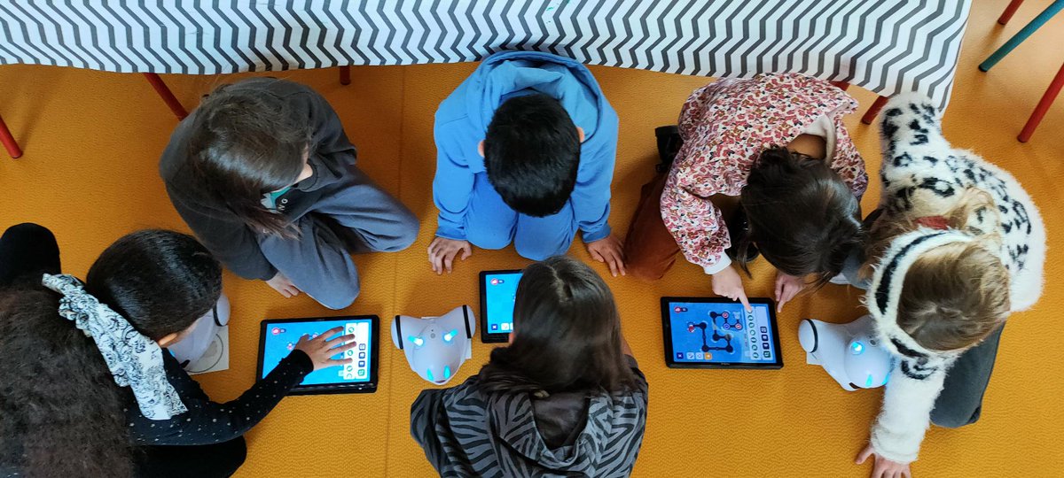 EducaNumerique's tweet image. #bins à l&apos;école élémentaire Les hublins @VilledeTriel 
Jeux d&apos;évasion au format @genially_fr et activités de robotique pour les élèves

Accompagnement des enseignants au plus près de leurs besoins