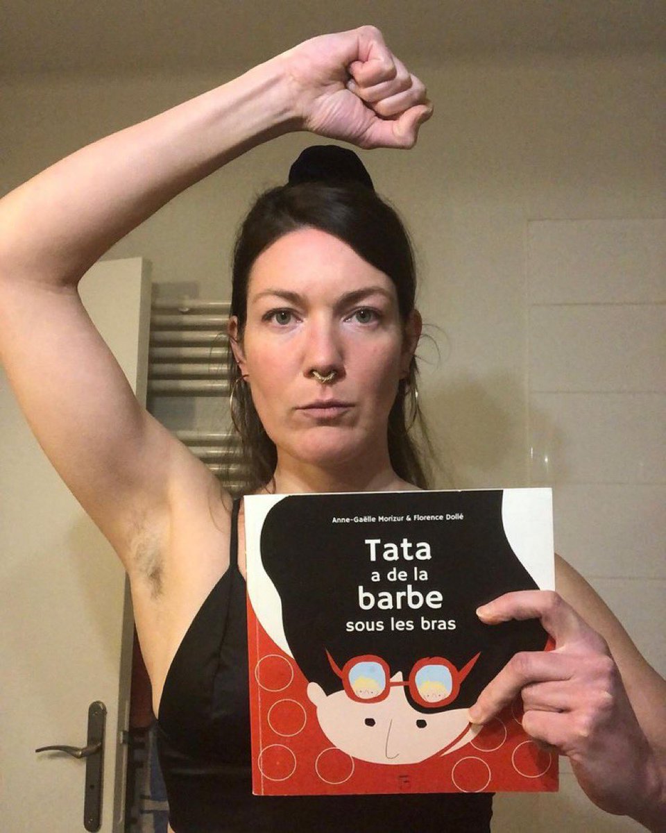 Invitée pour le 8 mars dans une médiathèque de Bretagne, l’Autrice @annegaellemo de Tata a de la barbe sous les bras a vu son invitation annulée pas un élu de la ville. #censure