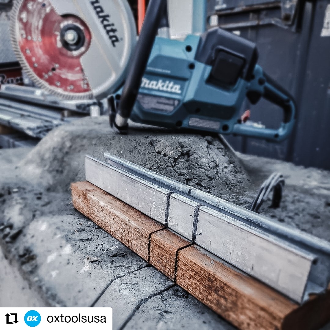 CarbourTools's tweet image. Repost oxtoolsusa(IG)
• • • • • •
The OX PU10 (bit.ly/3cYEiJA ) cuts through almost everything... its a must have on the job site!

#oxtools #ox #tools #diamondblades #diamond #blade #cutting #concretecutting #metalcutting #woodcutting #construction #contractor