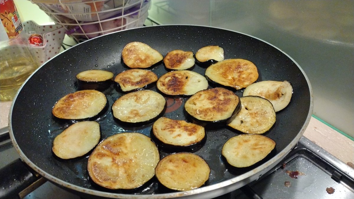 ClassOfMrP's tweet image. Teacher, Comedian and guess I&apos;ll add Chef to the list too. Moussaka ✅ it might just be my favourite thing I&apos;ve made.