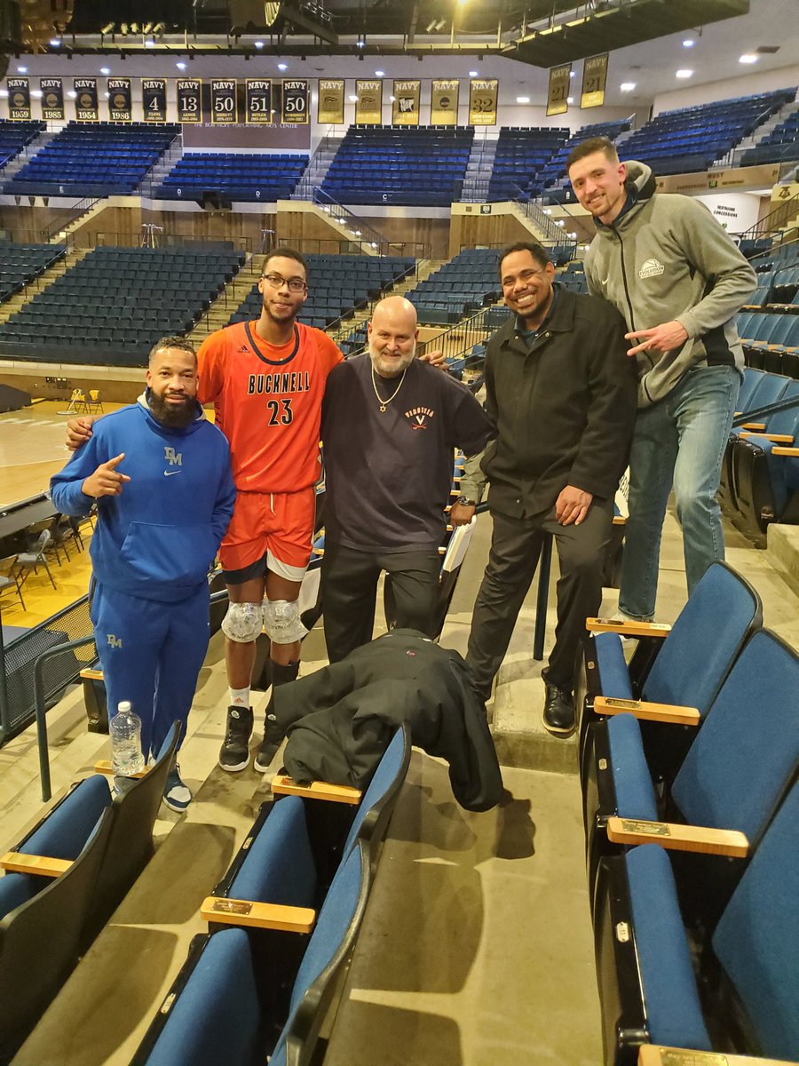 philscreen's tweet image. Great time meeting up at Navy with some of the men that made Andre's dream a reality. Thank you former Saints coaches, teachers  and trainers.