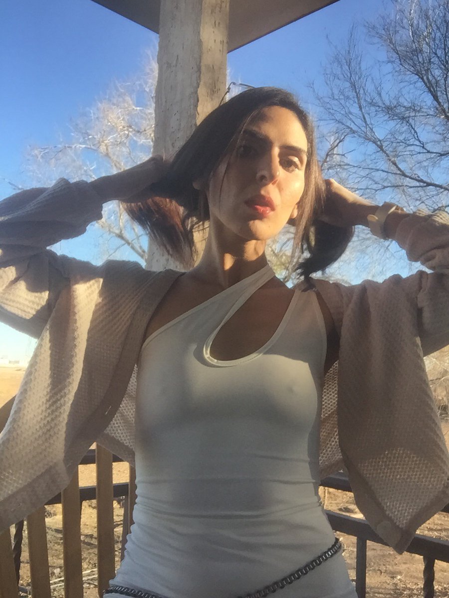 sarasinner71's tweet photo. if u like me dressed up imagine how I look undressed? 😈🤭
#followmyof #freefornow #exlusivecontent #nofilterneeded #NaturalBeauty https://t.co/F1h1znn8aR
