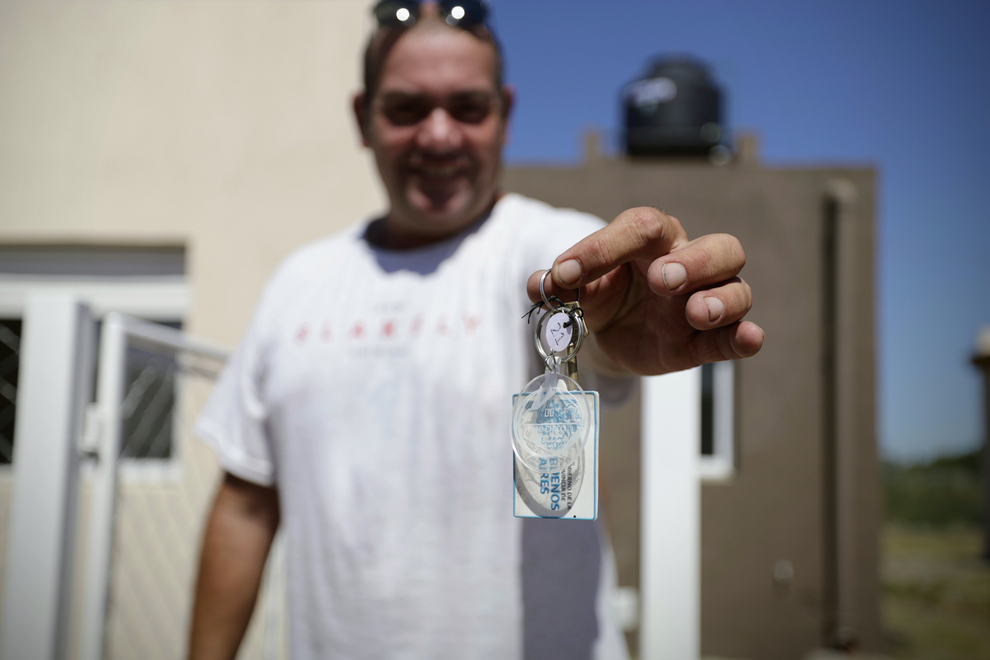 Kicillof entreg&oacute; 25 viviendas y 425 escrituras gratuitas