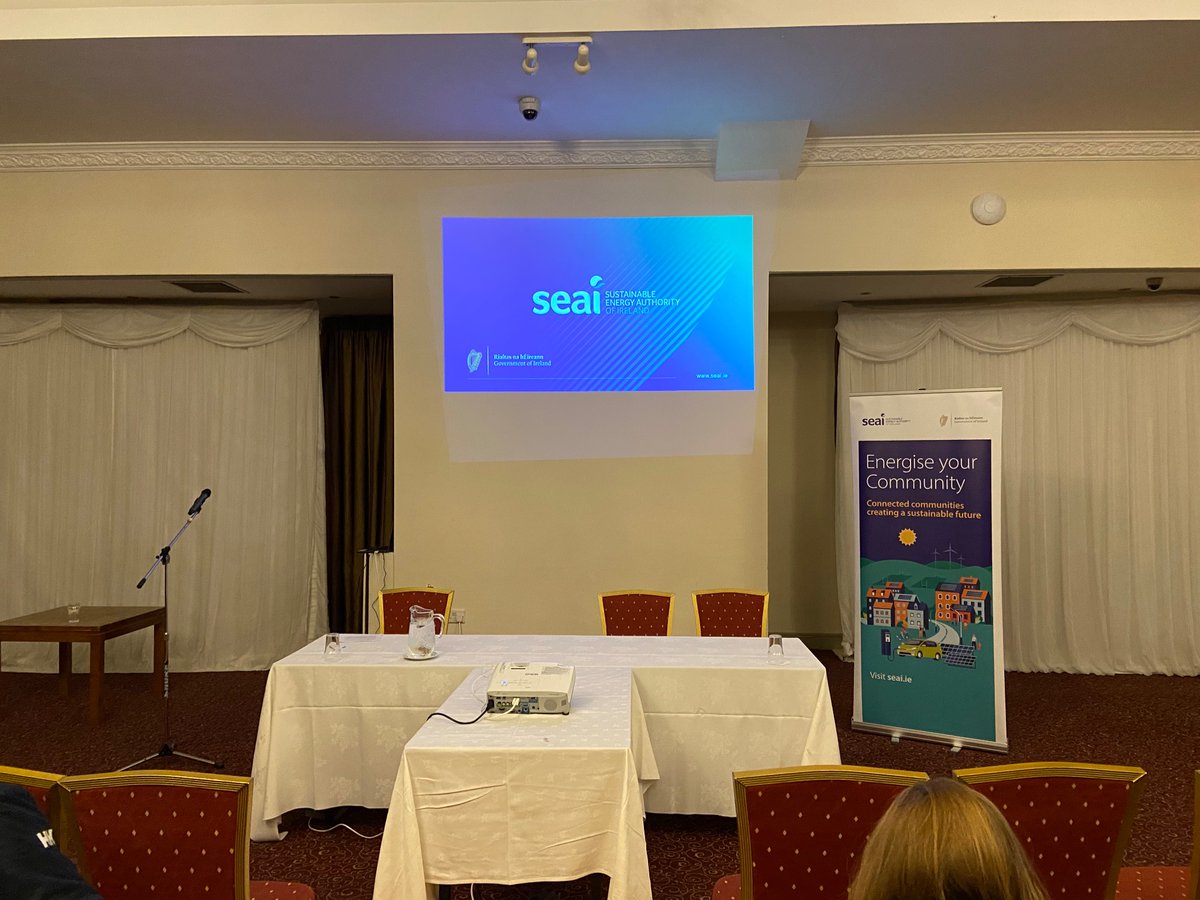 OrlaNicSuibhne's tweet image. Excellent turnout at the Erris Sustainable Energy Community energy information night in Belmullet this evening, lots of questions and great to see our local contractors in attendance as well @SEAI_ie