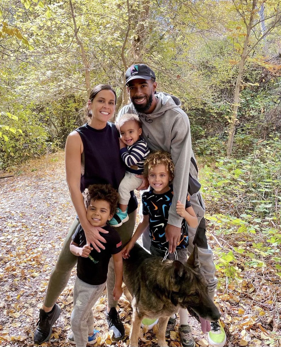 mconley11's tweet image. Never easy saying goodbye to your guys. Even tougher leaving the people in the community that helped make us feel at home from day 1. Woke up today counting my blessings! Grateful for the last few years and ready for the journey ahead. Minnesota, let’s get it!! #RaisedbyWolves