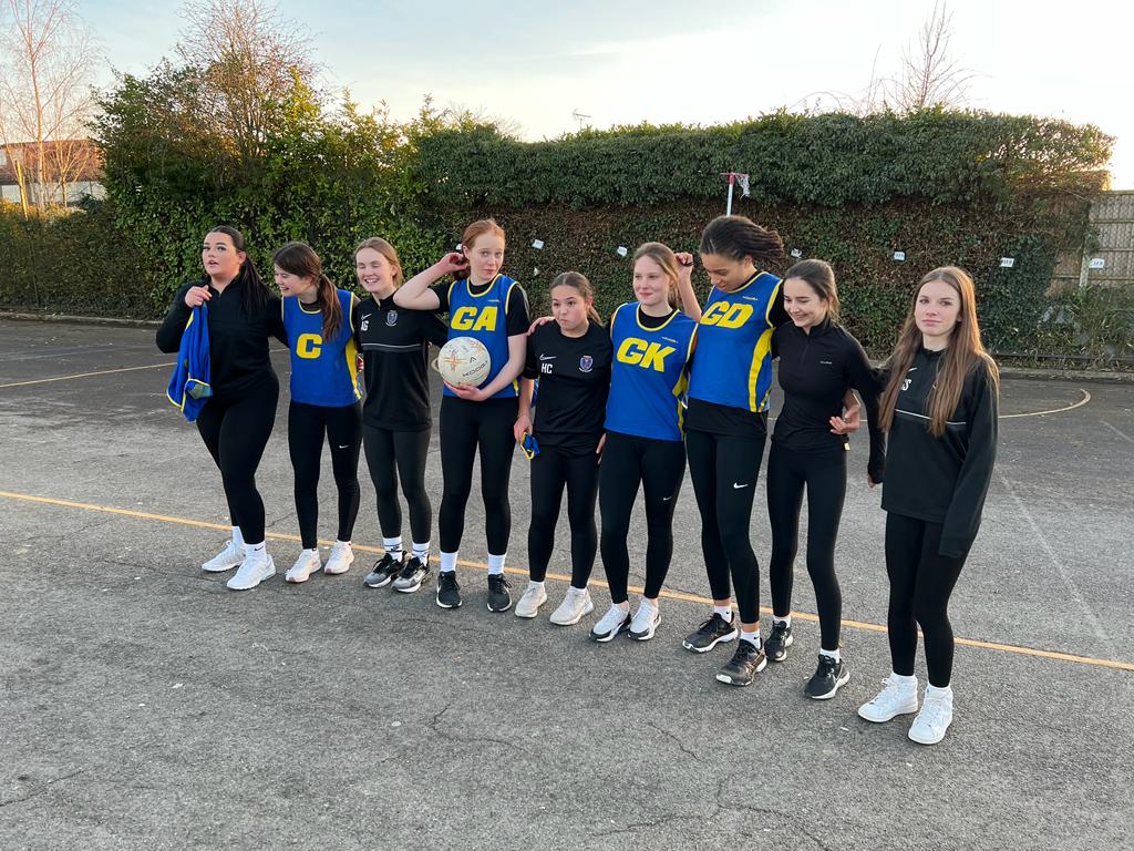 SHSPEDEPT1's tweet photo. 2 exciting games of netball against Sandon School tonight. Our Year 11 girls coming out on top in their game (Elsie K PoM) while Sandon won the Year 10 fixture. Netball the real winnerπβ€οΈπ #SHSNetball https://t.co/WXbmbDTufQ